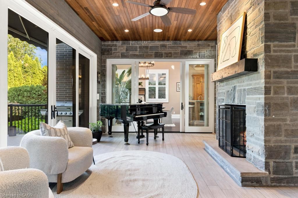 253 Rossmore Boulevard, Burlington — 25