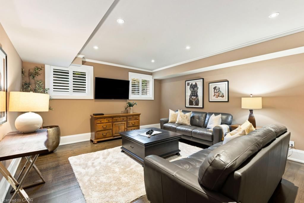 253 Rossmore Boulevard, Burlington — 39