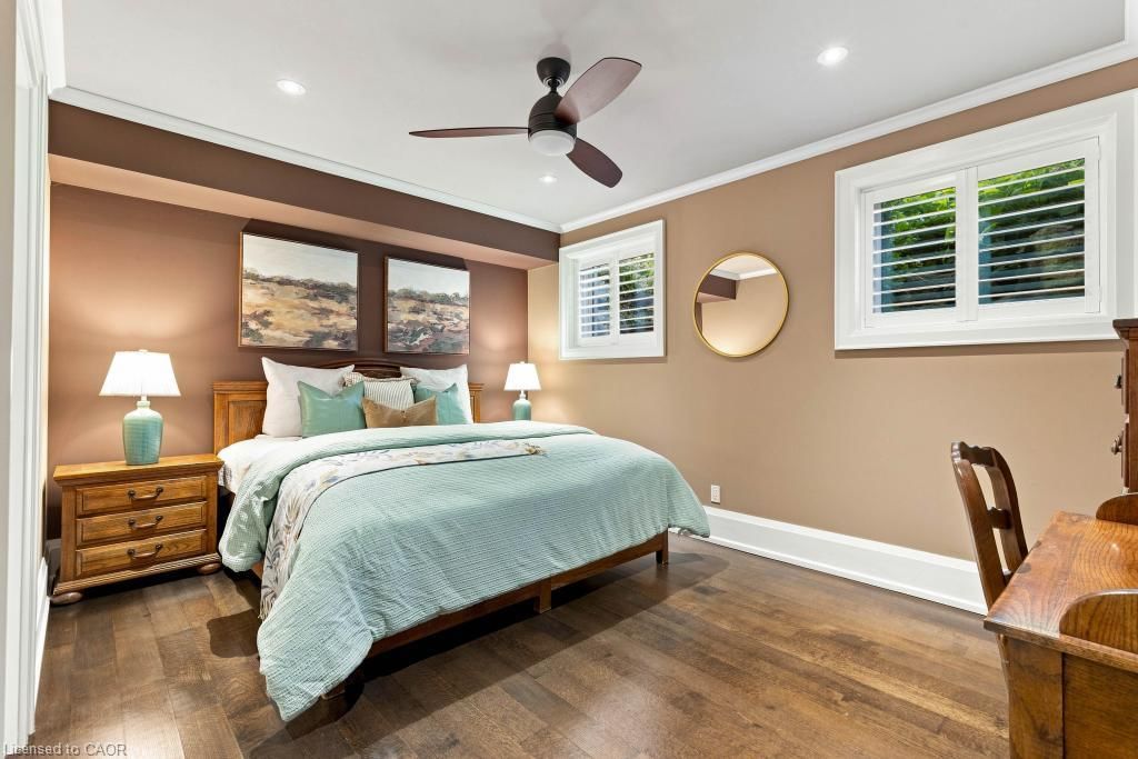 253 Rossmore Boulevard, Burlington — 44