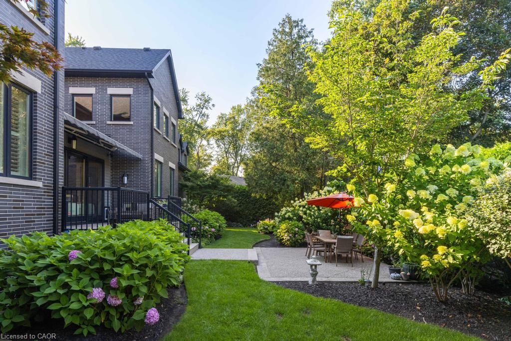 253 Rossmore Boulevard, Burlington — 48