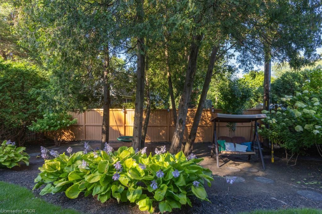 253 Rossmore Boulevard, Burlington — 50