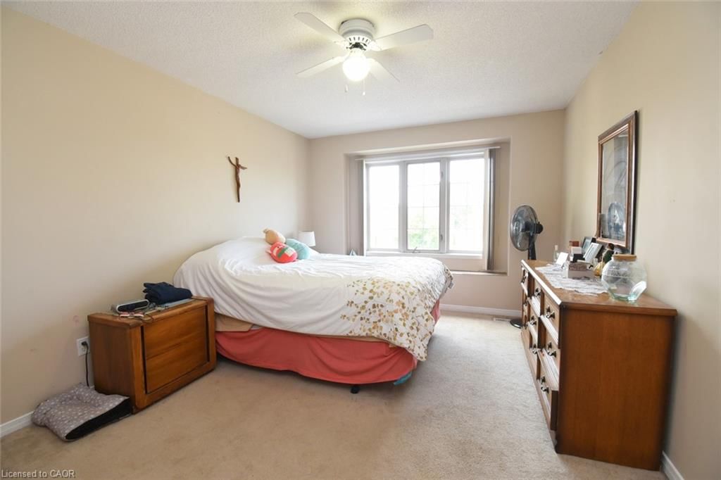 509 Southridge Drive, Hamilton — 16