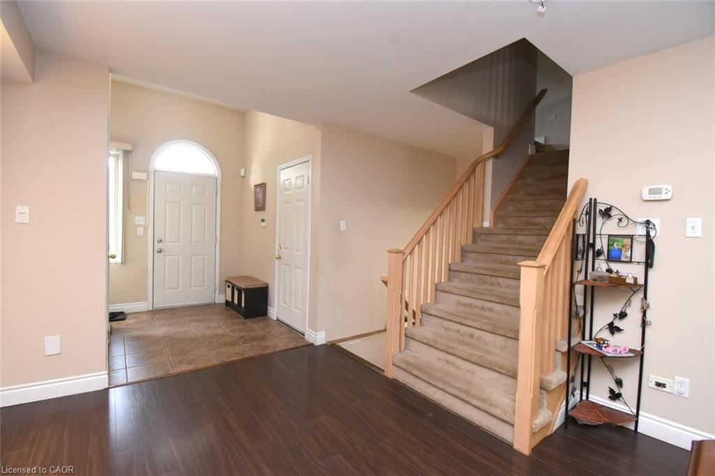 509 Southridge Drive, Hamilton — 4