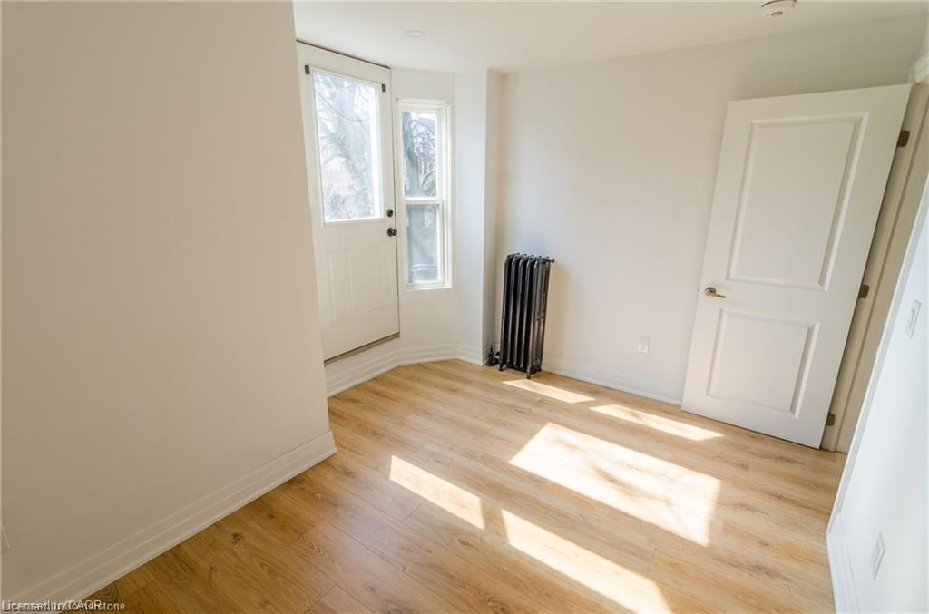2 (Second Floor)-49 Gladstone Avenue, Hamilton — 10