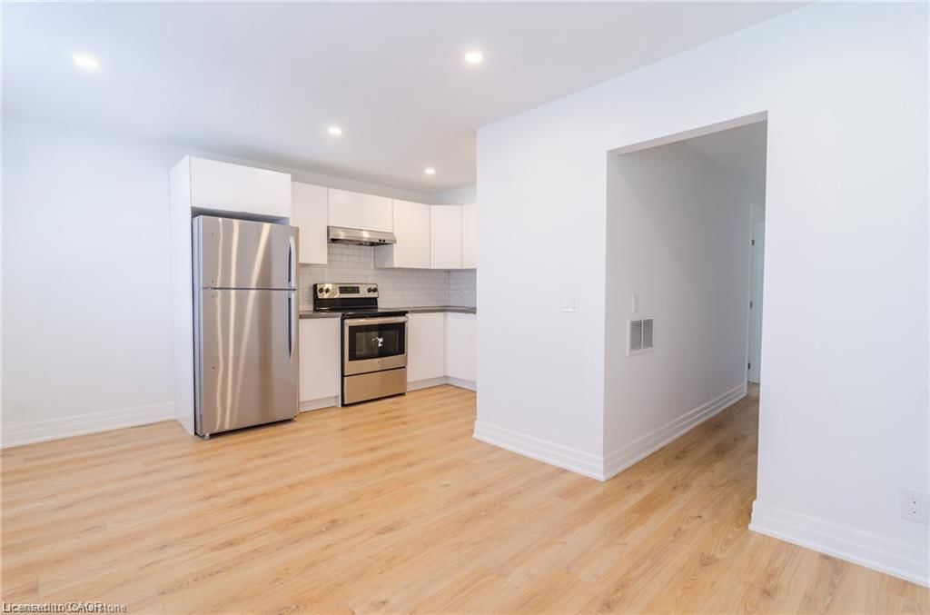 2 (Second Floor)-49 Gladstone Avenue, Hamilton — 4