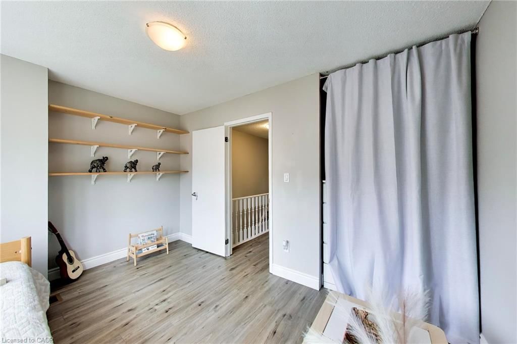 617-895 Maple Avenue, Burlington — 22