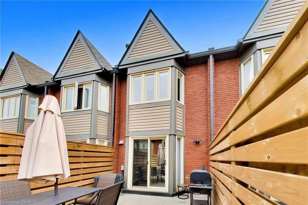 617-895 Maple Avenue, Burlington — 25