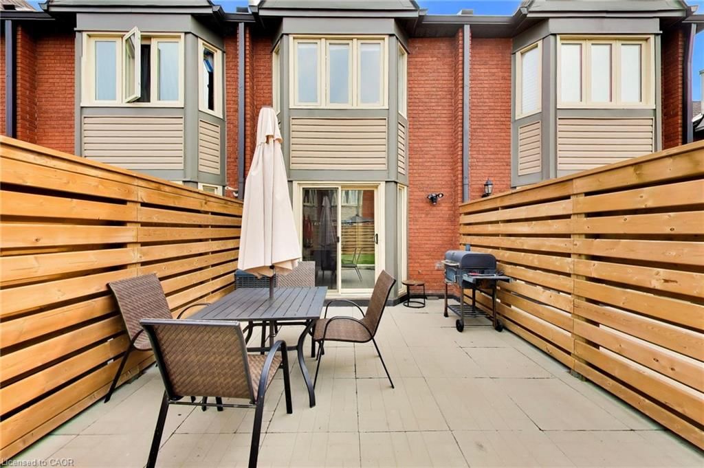617-895 Maple Avenue, Burlington — 29