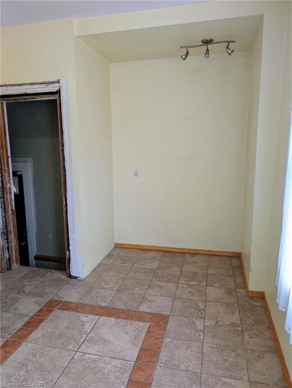 61 Barnesdale Avenue, Hamilton — 13
