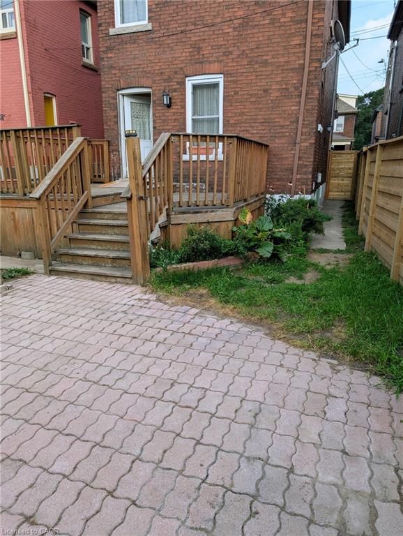 61 Barnesdale Avenue, Hamilton — 27