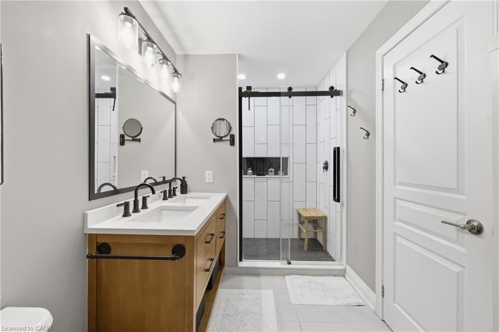 63-1401 Plains Road, Burlington — 31