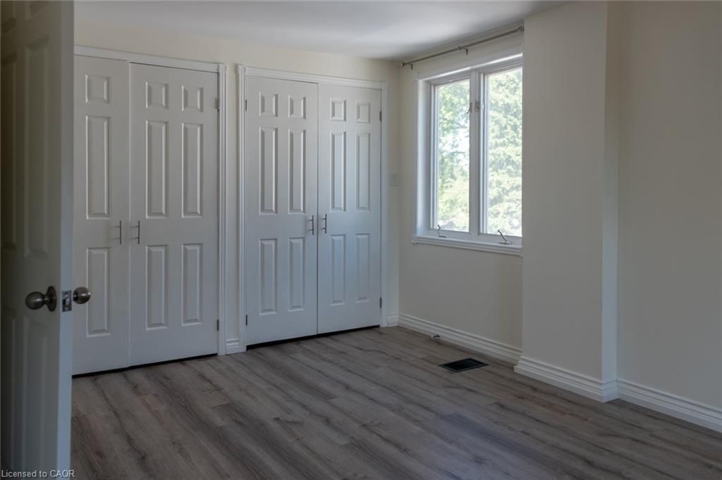 Upper-359 Queensdale Avenue, Hamilton — 8