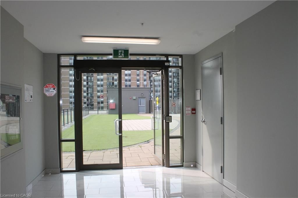 316-35 Southshore Crescent, Hamilton — 25